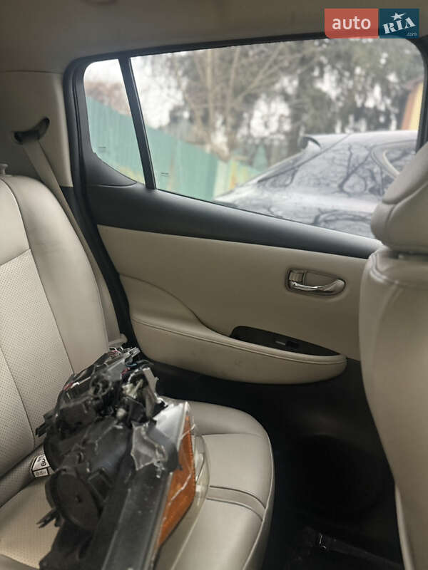 Хэтчбек Nissan Leaf 2018 в Киеве