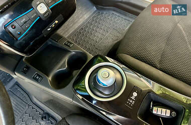 Хэтчбек Nissan Leaf 2014 в Виннице
