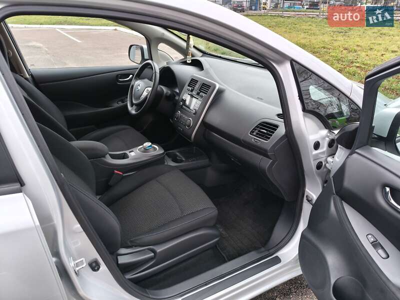 Хэтчбек Nissan Leaf 2014 в Житомире фото 27 Хэтчбек Nissan Leaf 2014 в Житомире