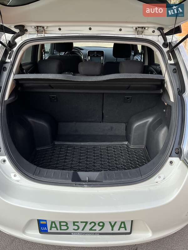 Хэтчбек Nissan Leaf 2015 в Виннице фото 5 Хэтчбек Nissan Leaf 2015 в Виннице