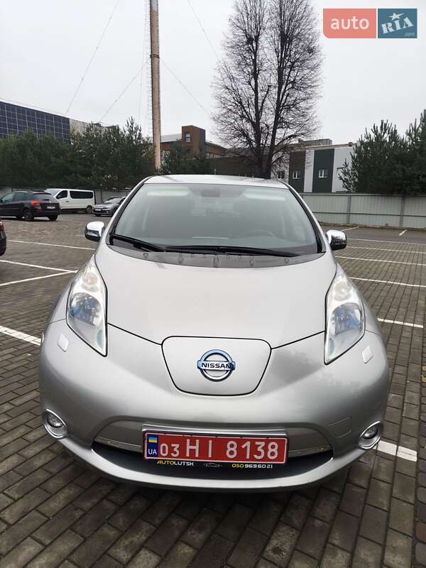 Хэтчбек Nissan Leaf 2013 в Луцке