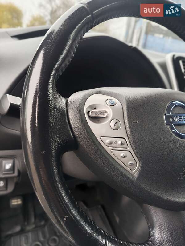 Хэтчбек Nissan Leaf 2013 в Луцке