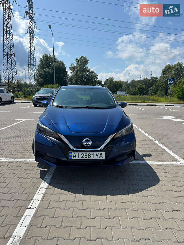 Хетчбек Nissan Leaf 2018 в Києві