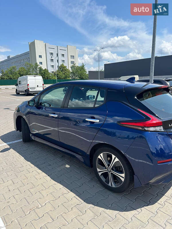 Хетчбек Nissan Leaf 2018 в Києві