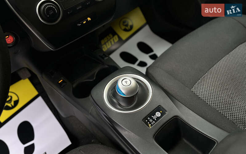 Хэтчбек Nissan Leaf 2016 в Мукачево