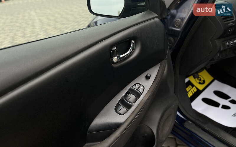 Хэтчбек Nissan Leaf 2016 в Мукачево