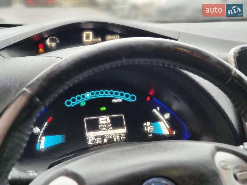 Хетчбек Nissan Leaf 2015 в Києві