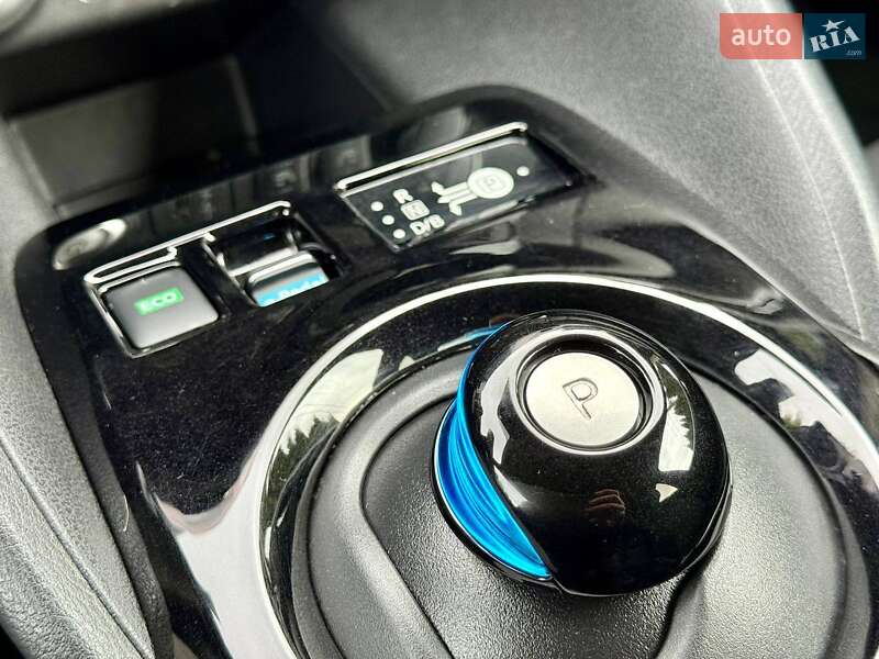 Хэтчбек Nissan Leaf 2021 в Самборе