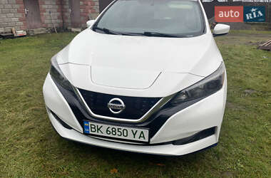 Хетчбек Nissan Leaf 2019 в Чабелях
