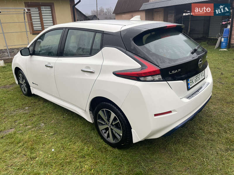 Хэтчбек Nissan Leaf 2019 в Чабеле фото 6 Хэтчбек Nissan Leaf 2019 в Чабеле