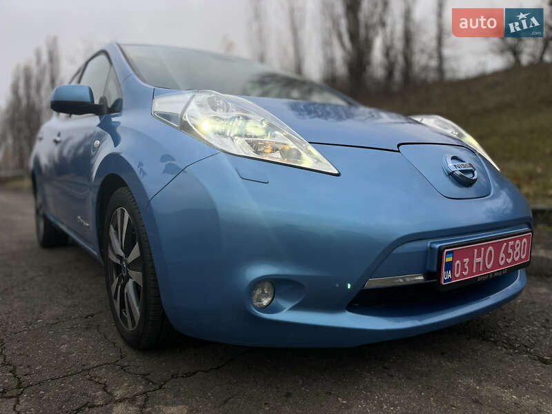 Хэтчбек Nissan Leaf 2014 в Ровно