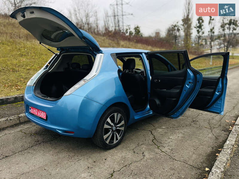 Хэтчбек Nissan Leaf 2014 в Ровно