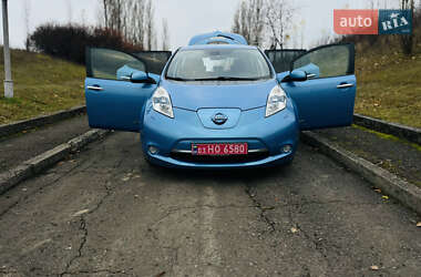 Хэтчбек Nissan Leaf 2014 в Ровно
