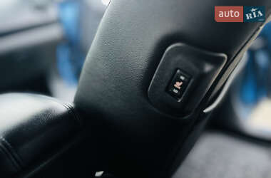 Хэтчбек Nissan Leaf 2014 в Ровно