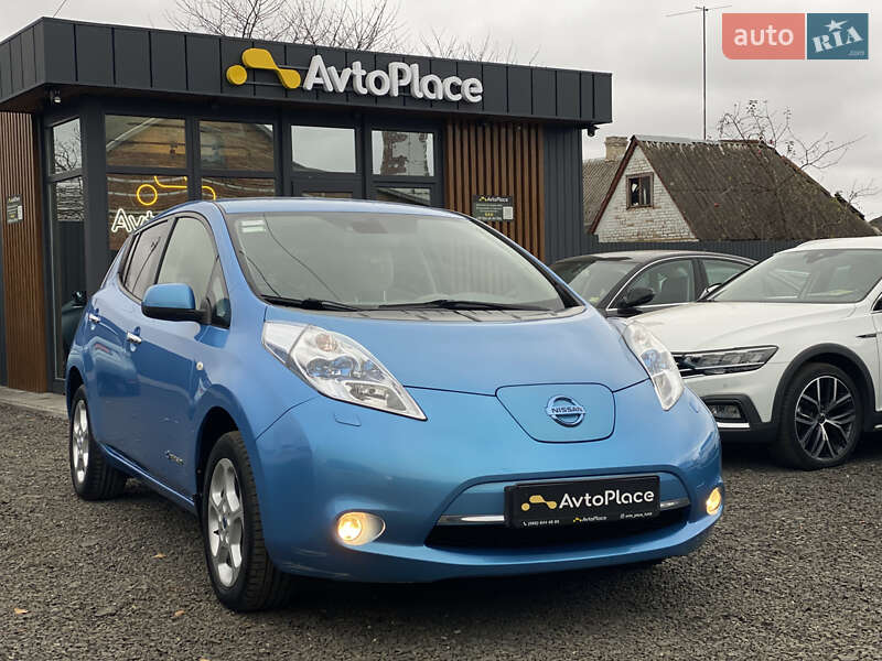 Хэтчбек Nissan Leaf 2011 в Луцке