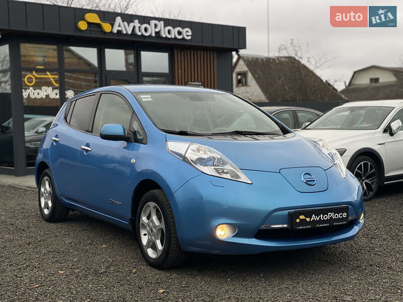 Хэтчбек Nissan Leaf 2011 в Луцке