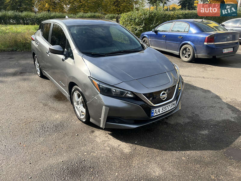 Хетчбек Nissan Leaf 2018 в Харкові