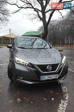 Хэтчбек Nissan Leaf 2018 в Львове
