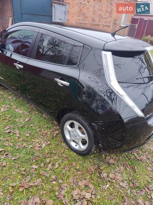 Хэтчбек Nissan Leaf 2011 в Харькове