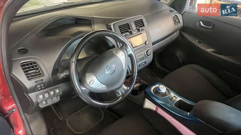 Хэтчбек Nissan Leaf 2013 в Черкассах