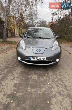 Хетчбек Nissan Leaf 2015 в Одесі