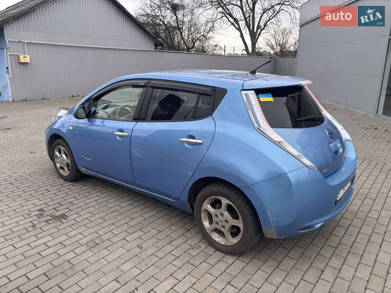 Хэтчбек Nissan Leaf 2012 в Полтаве фото 5 Хэтчбек Nissan Leaf 2012 в Полтаве