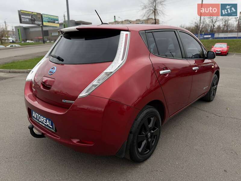 Хэтчбек Nissan Leaf 2016 в Кривом Роге