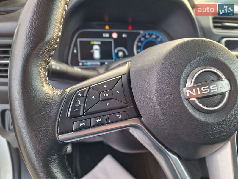 Хэтчбек Nissan Leaf 2022 в Виннице