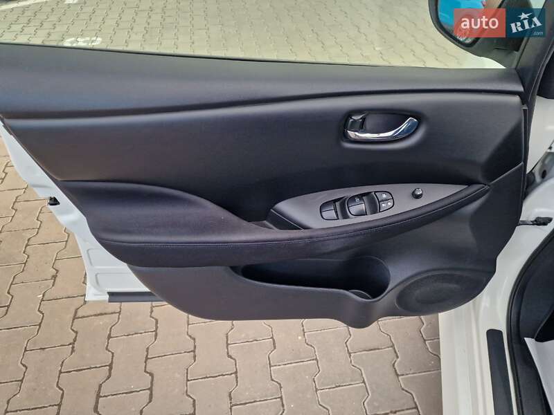 Хэтчбек Nissan Leaf 2022 в Виннице