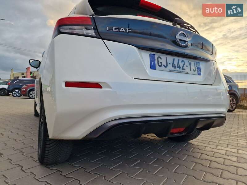 Хэтчбек Nissan Leaf 2022 в Виннице