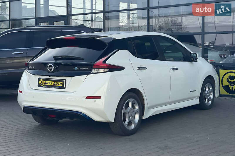 Хетчбек Nissan Leaf 2018 в Івано-Франківську