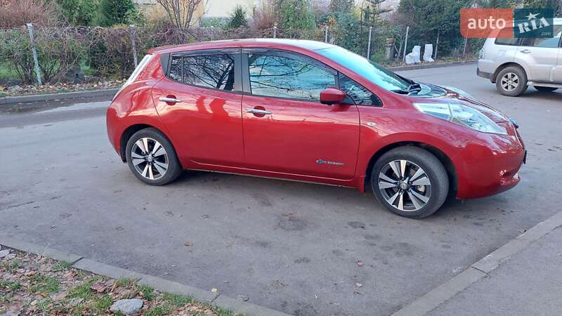 Хэтчбек Nissan Leaf 2016 в Фастове