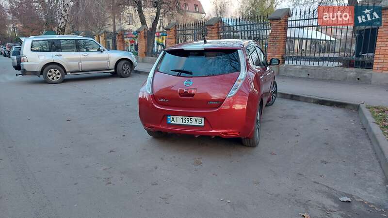 Хэтчбек Nissan Leaf 2016 в Фастове