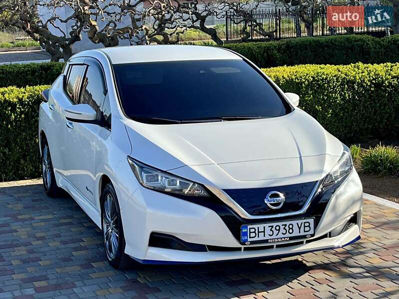 Хэтчбек Nissan Leaf 2018 в Белгороде-Днестровском фото 2 Хэтчбек Nissan Leaf 2018 в Белгороде-Днестровском