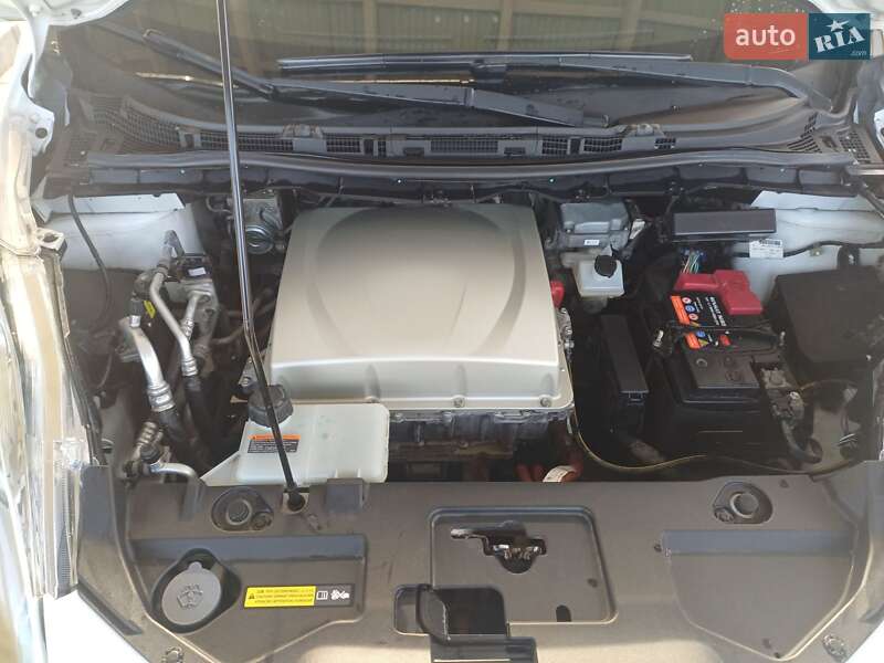 Хэтчбек Nissan Leaf 2016 в Черновцах фото 6 Хэтчбек Nissan Leaf 2016 в Черновцах