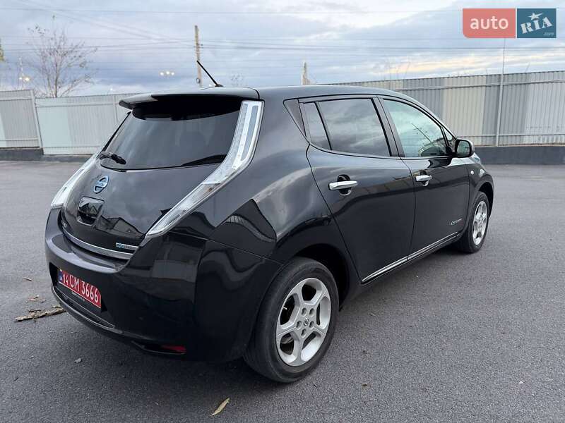Хэтчбек Nissan Leaf 2014 в Виннице