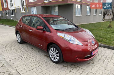 Хэтчбек Nissan Leaf 2014 в Черновцах