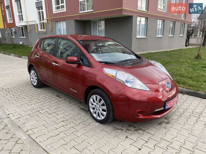 Хэтчбек Nissan Leaf 2014 в Черновцах