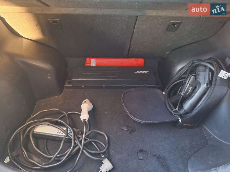 Хэтчбек Nissan Leaf 2014 в Городке фото 25 Хэтчбек Nissan Leaf 2014 в Городке