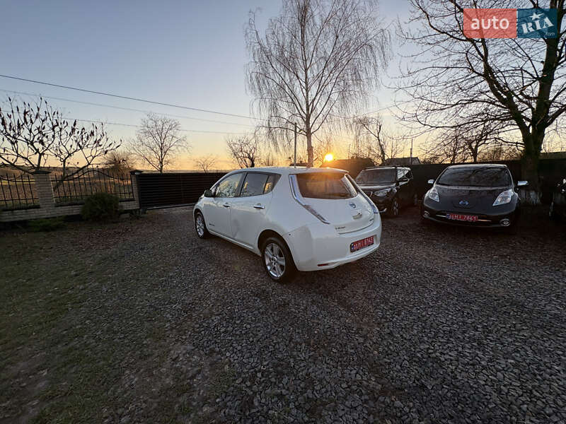 Хэтчбек Nissan Leaf 2012 в Луцке