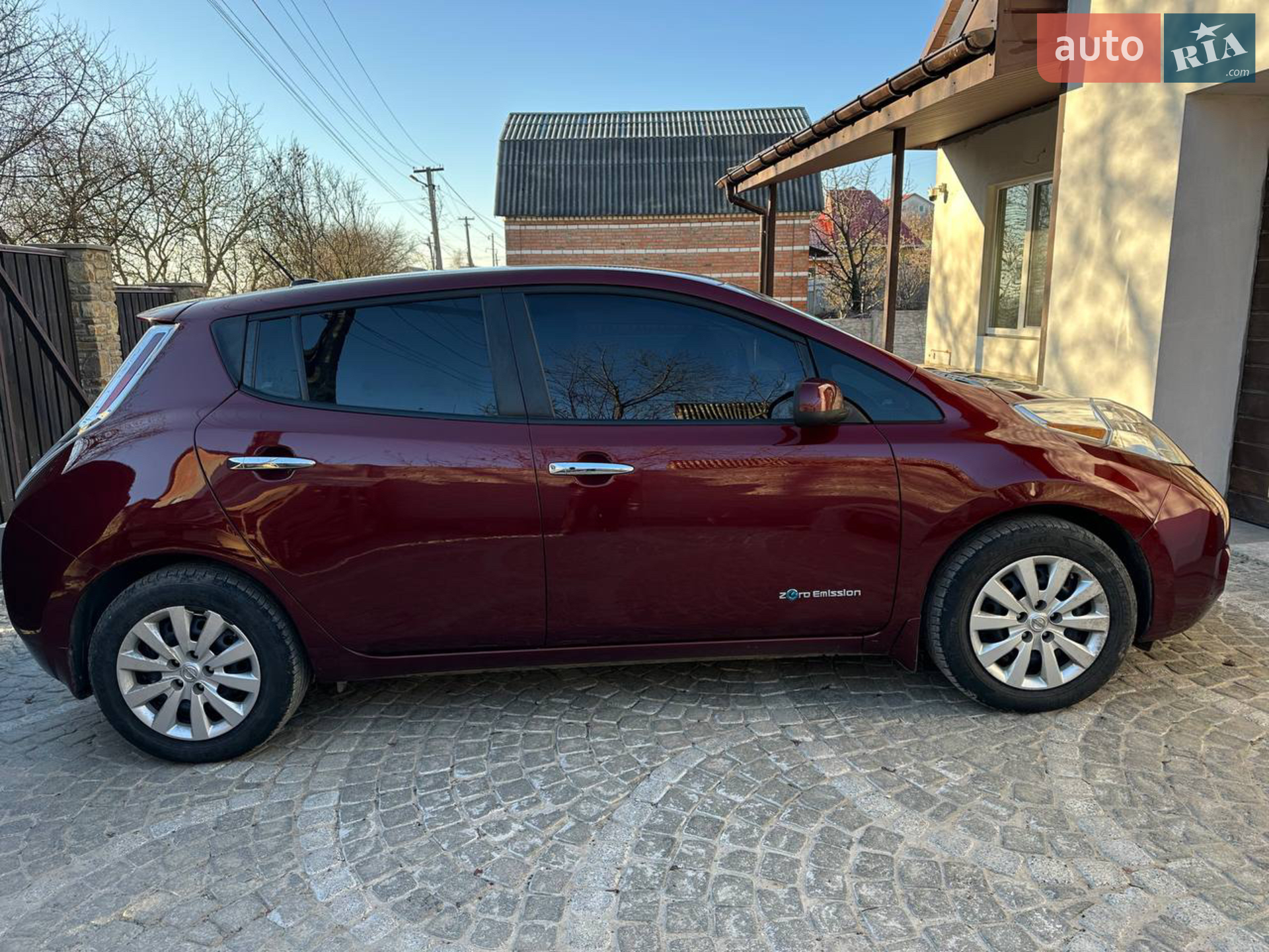 2017 Nissan Leaf - мініатюра 14