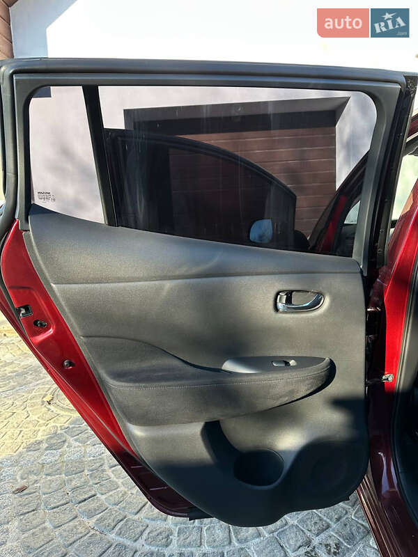 Хетчбек Nissan Leaf 2017 в Хмельницькому фото 30 Хетчбек Nissan Leaf 2017 в Хмельницькому