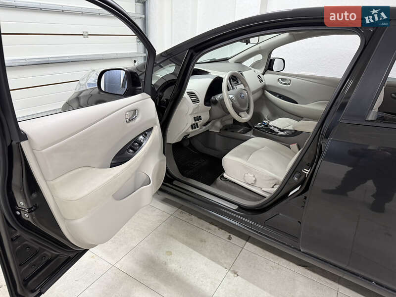 Хэтчбек Nissan Leaf 2012 в Умани фото 92 Хэтчбек Nissan Leaf 2012 в Умани
