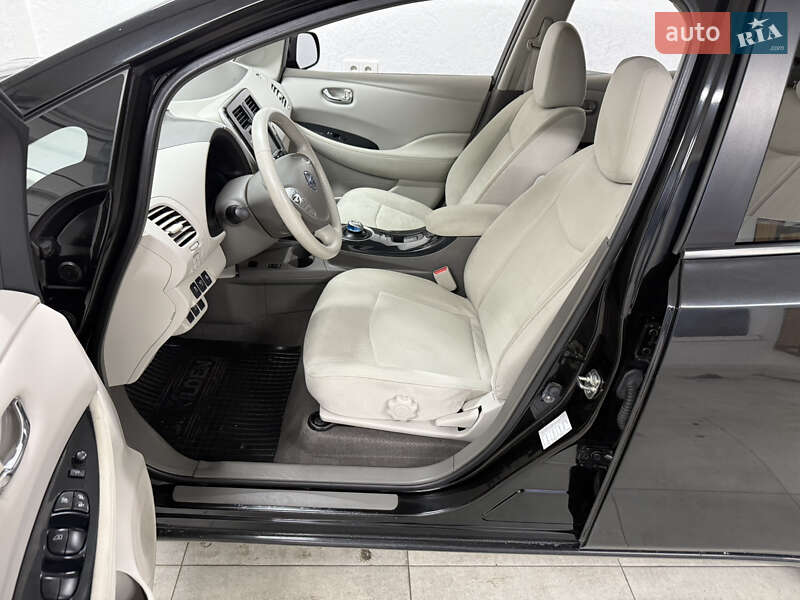 Хэтчбек Nissan Leaf 2012 в Умани фото 93 Хэтчбек Nissan Leaf 2012 в Умани