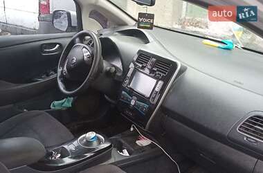 Хэтчбек Nissan Leaf 2014 в Миргороде