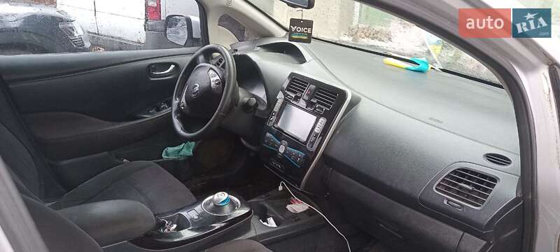 Хэтчбек Nissan Leaf 2014 в Миргороде фото 3 Хэтчбек Nissan Leaf 2014 в Миргороде
