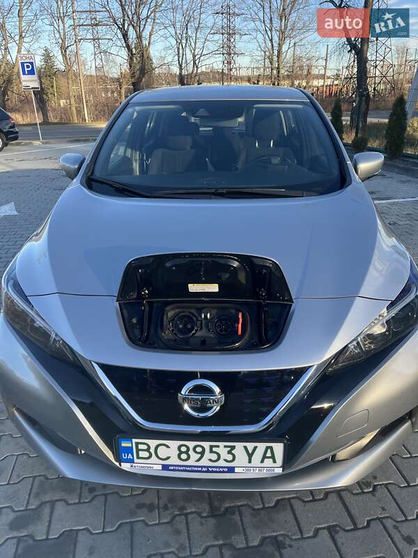 Хэтчбек Nissan Leaf 2020 в Ивано-Франковске