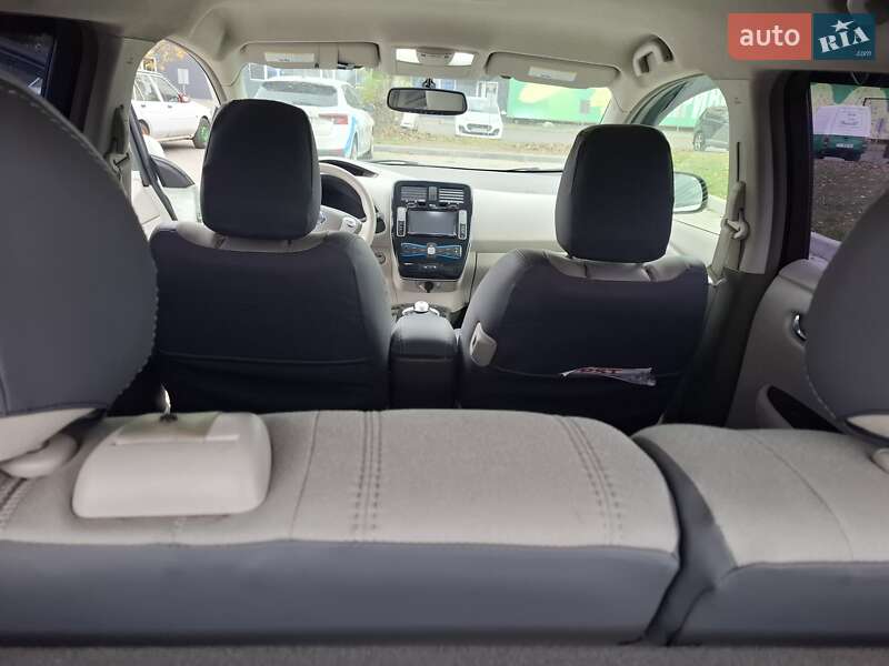 Хэтчбек Nissan Leaf 2012 в Черкассах