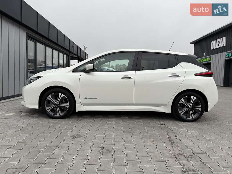 Хэтчбек Nissan Leaf 2018 в Владимире