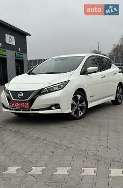 Хэтчбек Nissan Leaf 2018 в Владимире